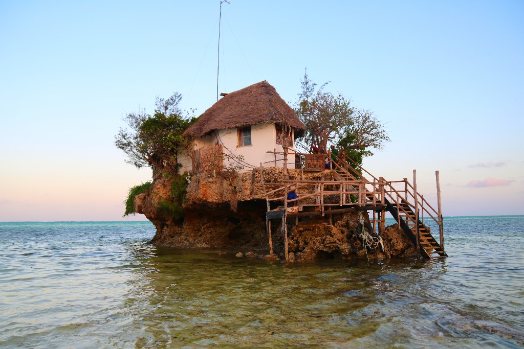 The Rock på Zanzibar