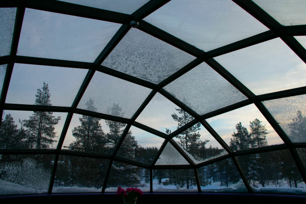 Kakslauttanen Arctic Resort - att bo i en glasigloo i finska Lapland och se norrsken