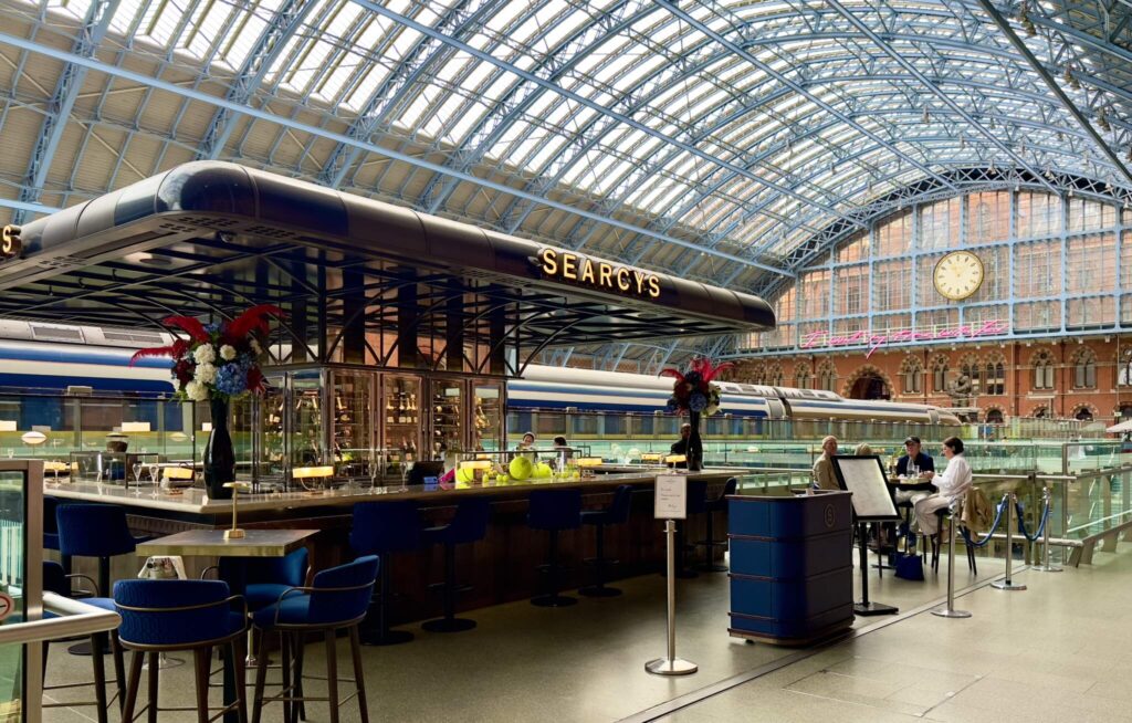 St Pancras champagnebar