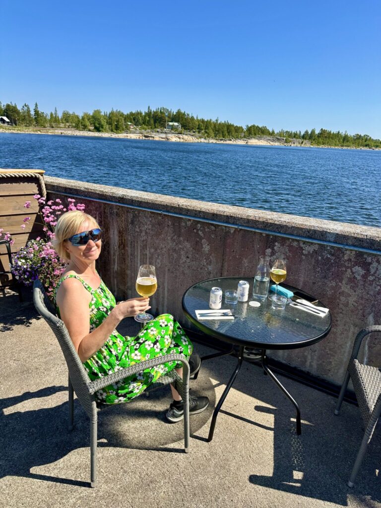 Lotsens hamnkrog i Järnäsklubb